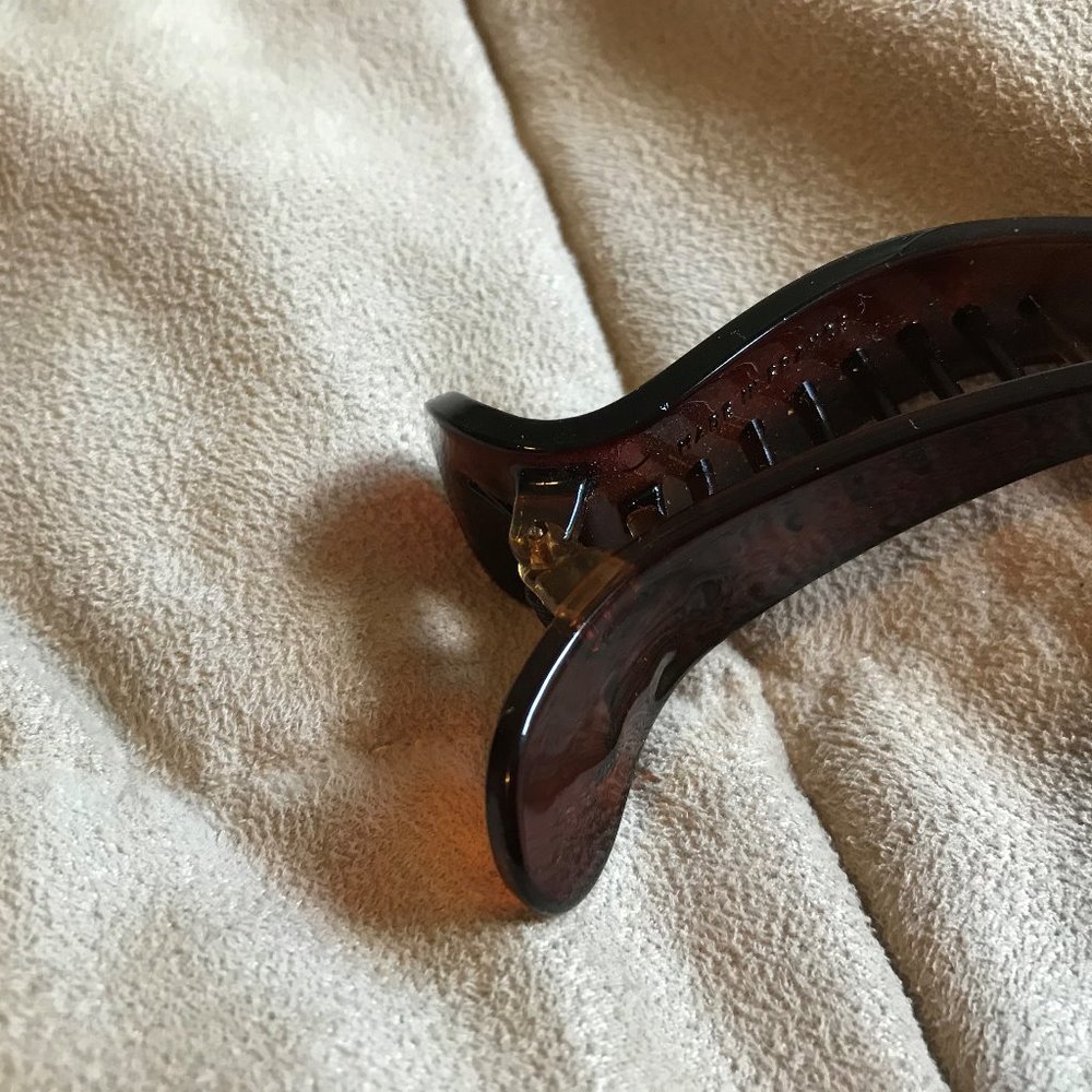 Hair claw - Picture 2 of 2